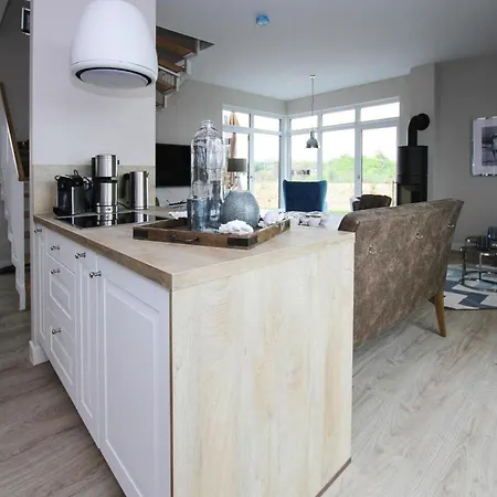 Feriehus Fiete In Lancken, Cleaning Included *